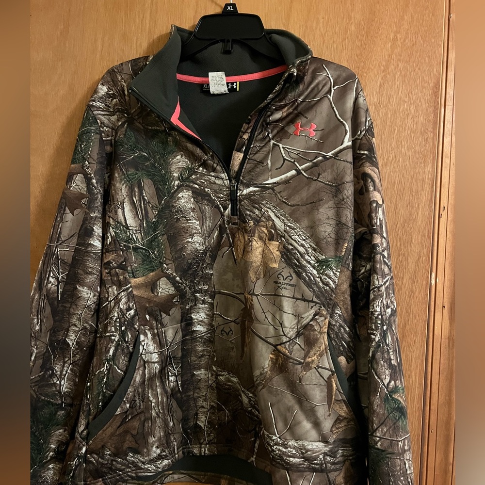 Under Armour camo pullover